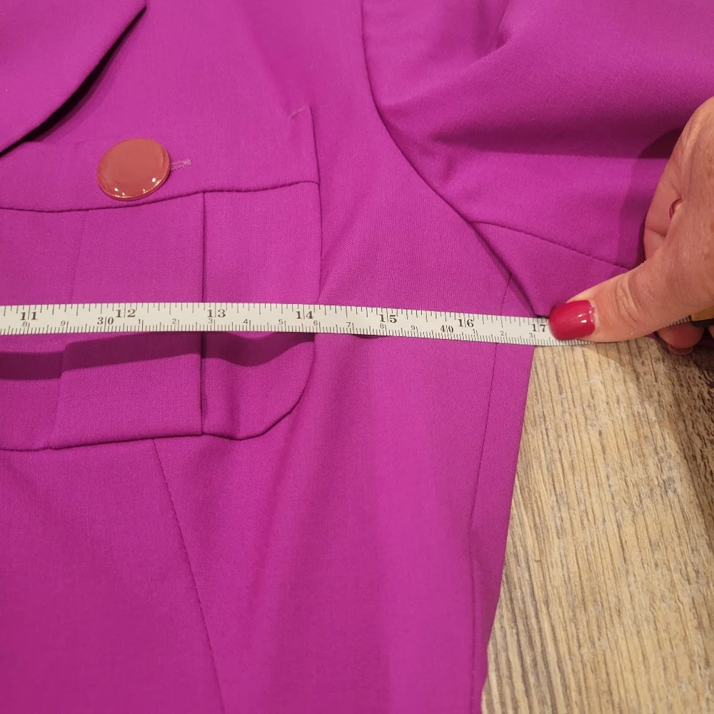 Vintage ESCADA by CRISCA fitted blazer, purple/fuscia color - Picture 7 of 8